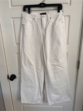 GAP Wide Leg High-Rise Jeans in Off White